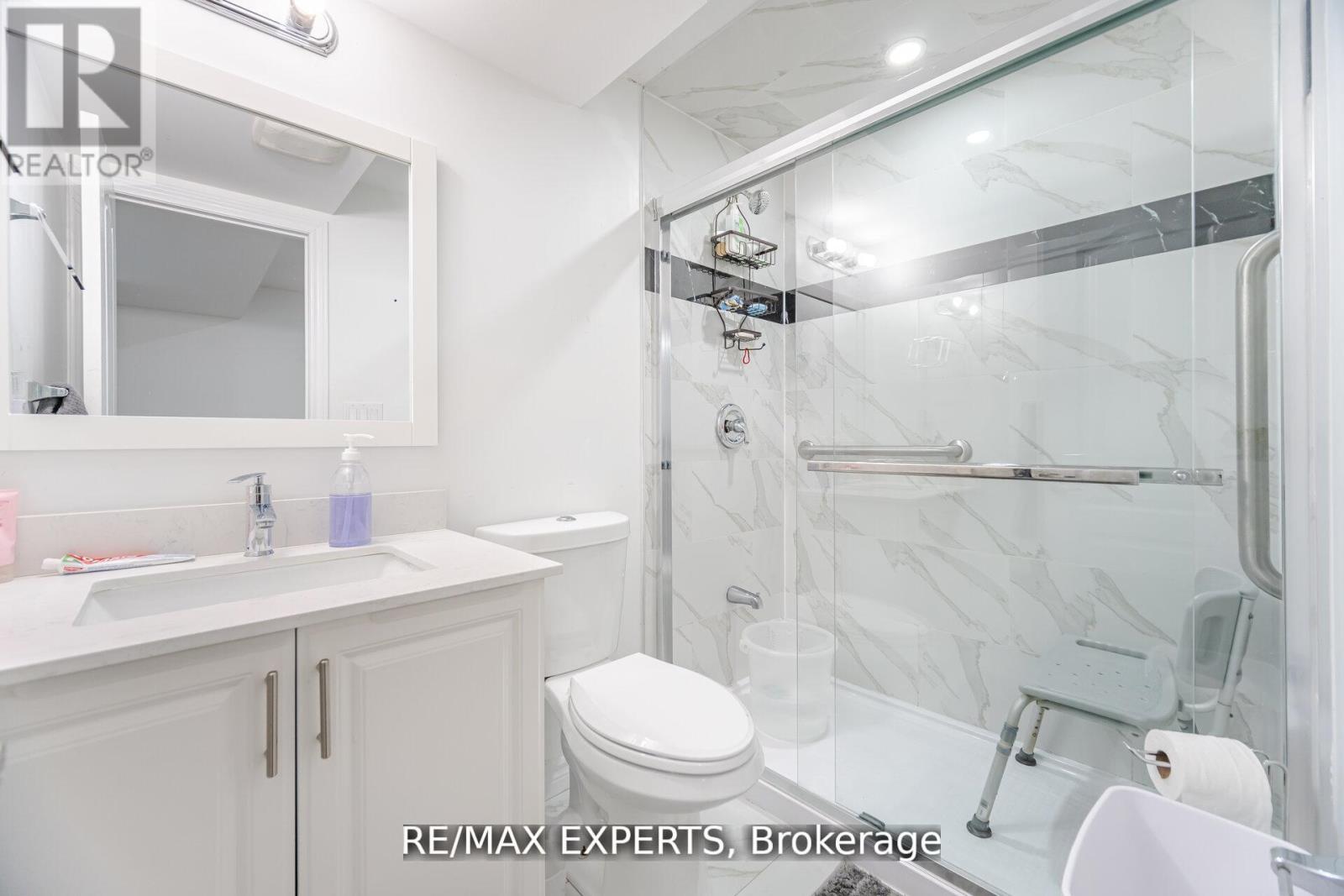 39 Robertson Davies Drive, Brampton, Ontario  L7A 1K3 - Photo 42 - W12783416