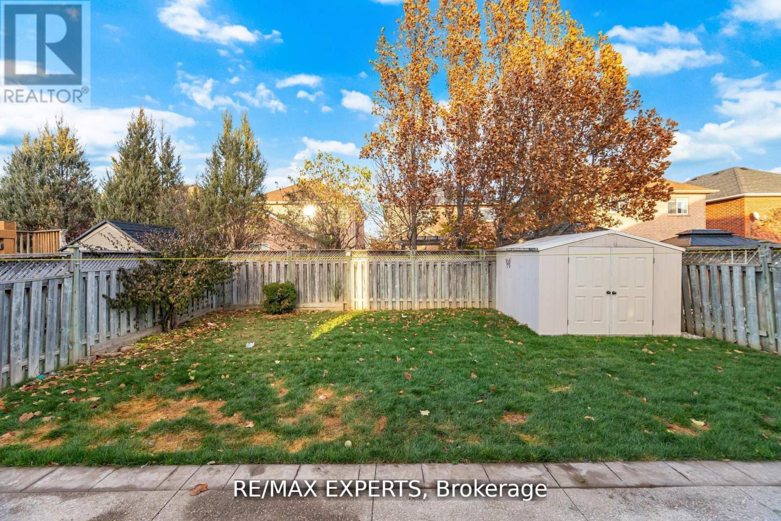 39 Robertson Davies Drive, Brampton, Ontario  L7A 1K3 - Photo 46 - W12783416