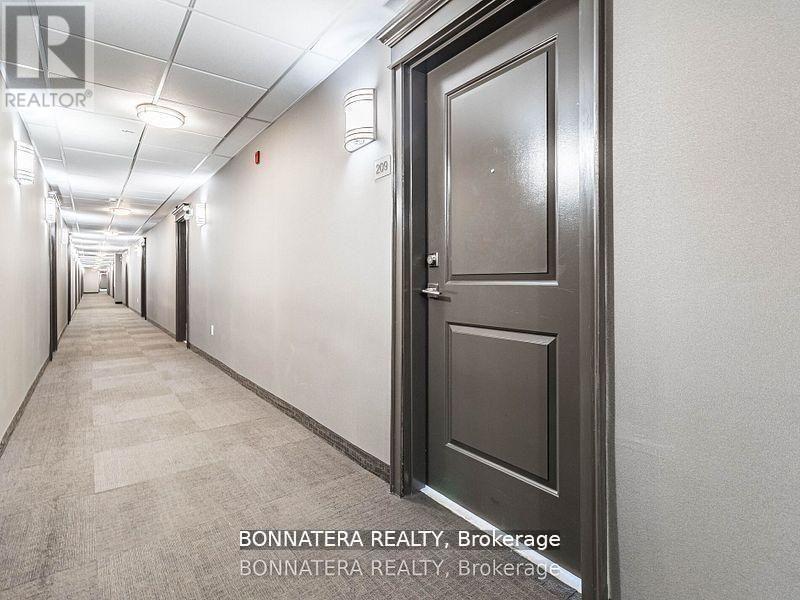 209 - 5010 Corporate Drive, Burlington, Ontario  L7L 0H6 - Photo 6 - W12783450