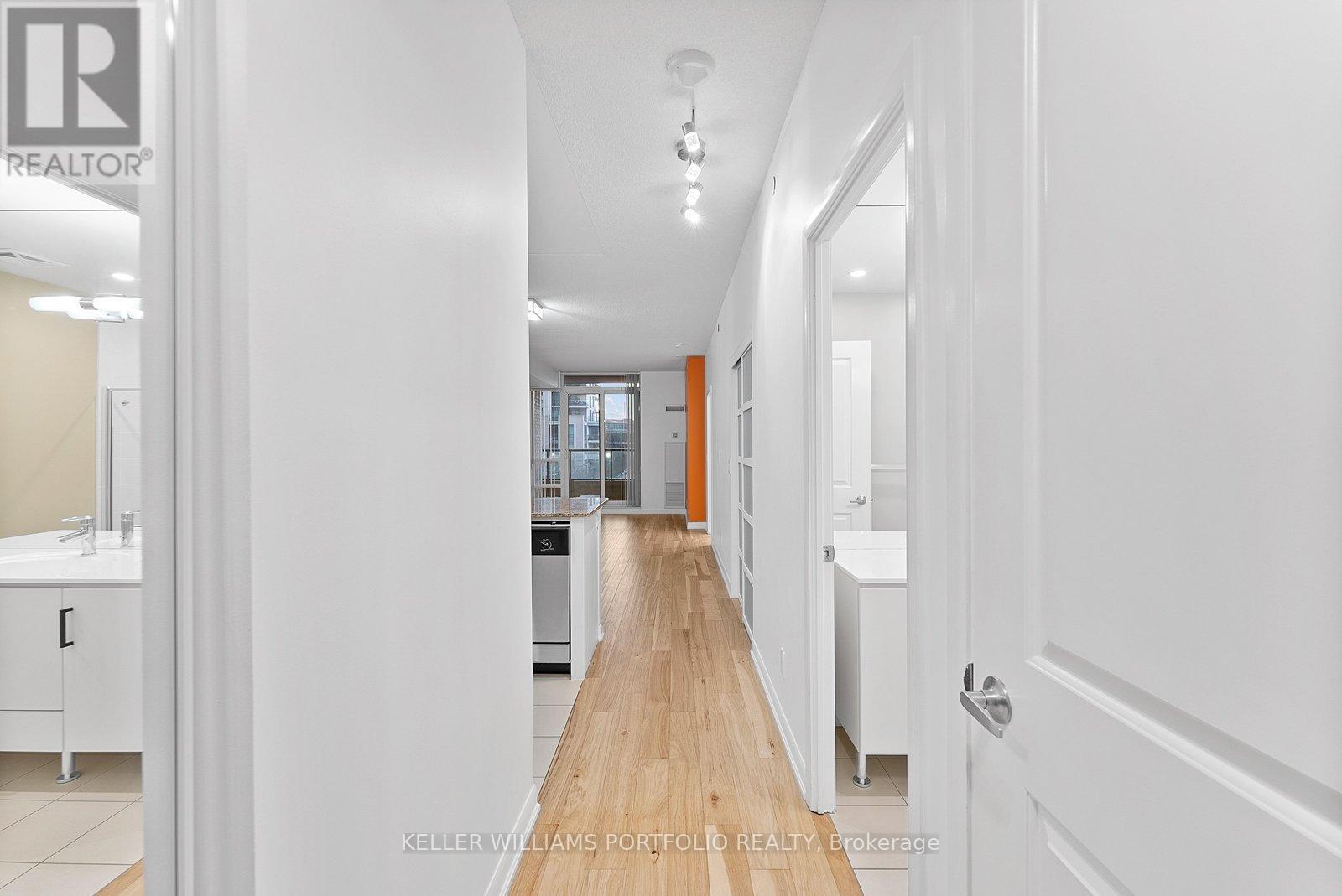 212 - 205 Sherway Gardens Road, Toronto, Ontario  M9C 0A5 - Photo 2 - W12783464