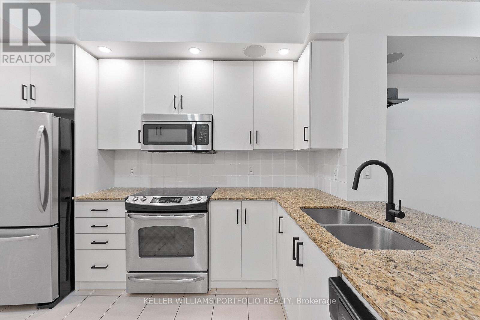 212 - 205 Sherway Gardens Road, Toronto, Ontario  M9C 0A5 - Photo 5 - W12783464