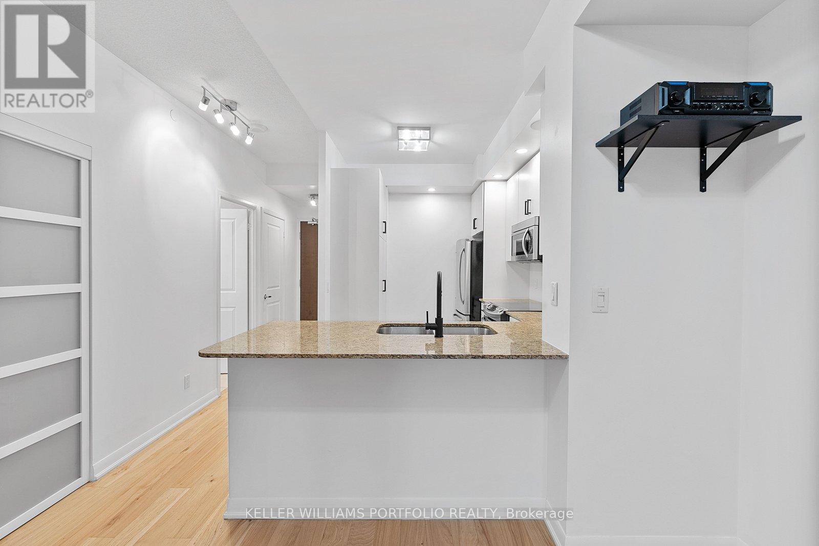 212 - 205 Sherway Gardens Road, Toronto, Ontario  M9C 0A5 - Photo 9 - W12783464