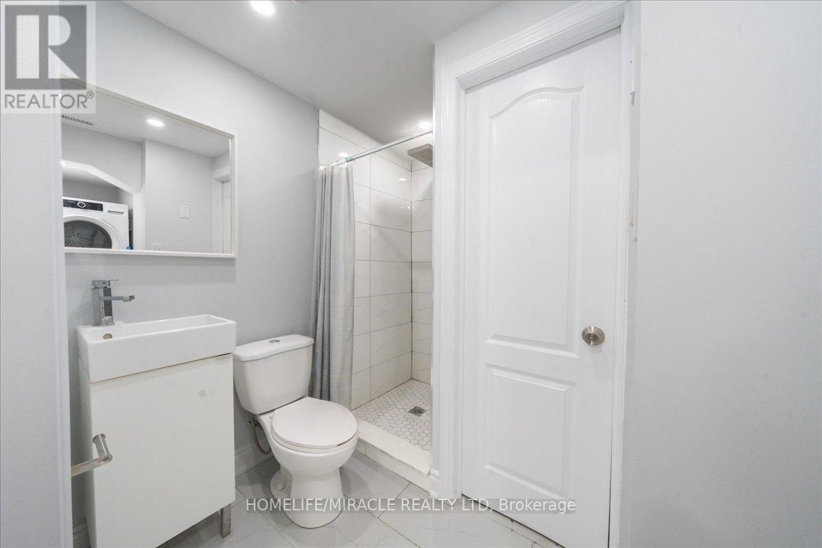 47 Martindale Crescent, Brampton, Ontario  L6X 2V7 - Photo 45 - W12783492