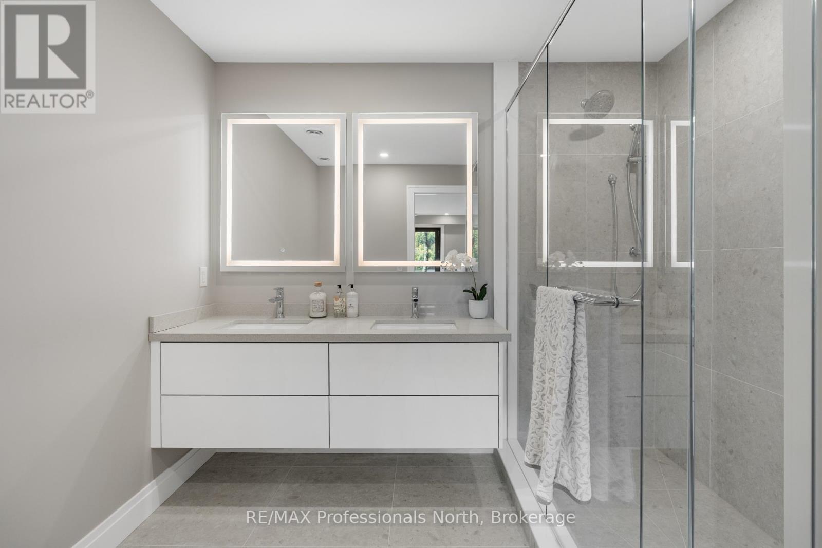 203 - 32 Brunel Road, Huntsville, Ontario  P1H 1P5 - Photo 41 - X12475512