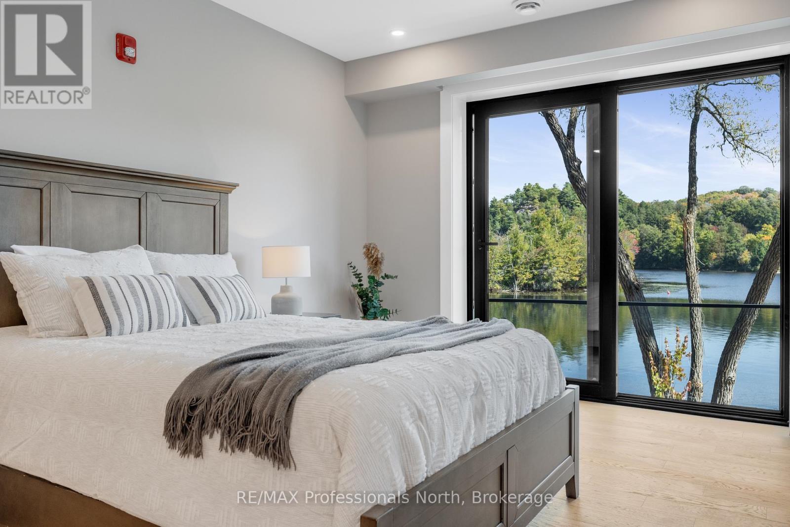 201 - 32 Brunel Road, Huntsville, Ontario  P1H 1P5 - Photo 36 - X12475529