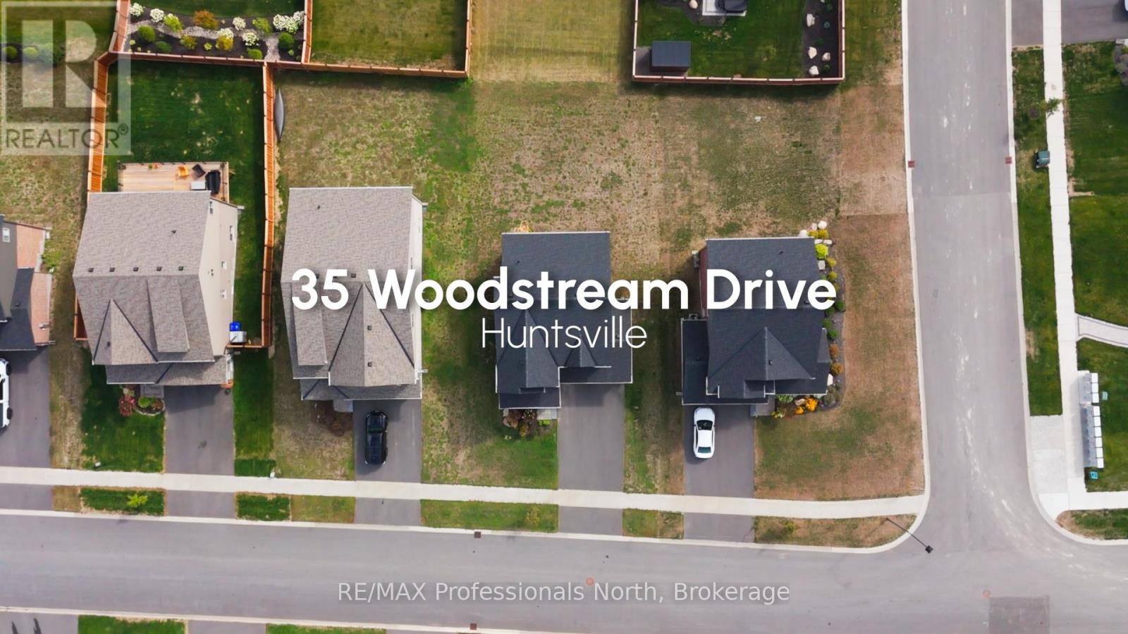 35 WOODSTREAM DRIVE, Huntsville, Ontario