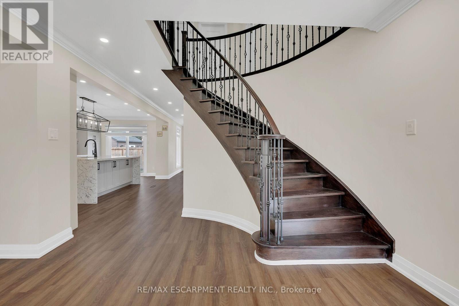 125 Valera Drive, Hamilton, Ontario  L8E 4S9 - Photo 21 - X12783320