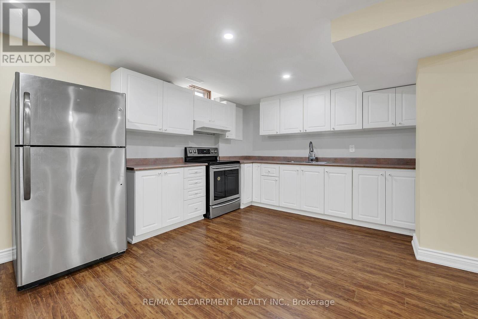 125 Valera Drive, Hamilton, Ontario  L8E 4S9 - Photo 36 - X12783320