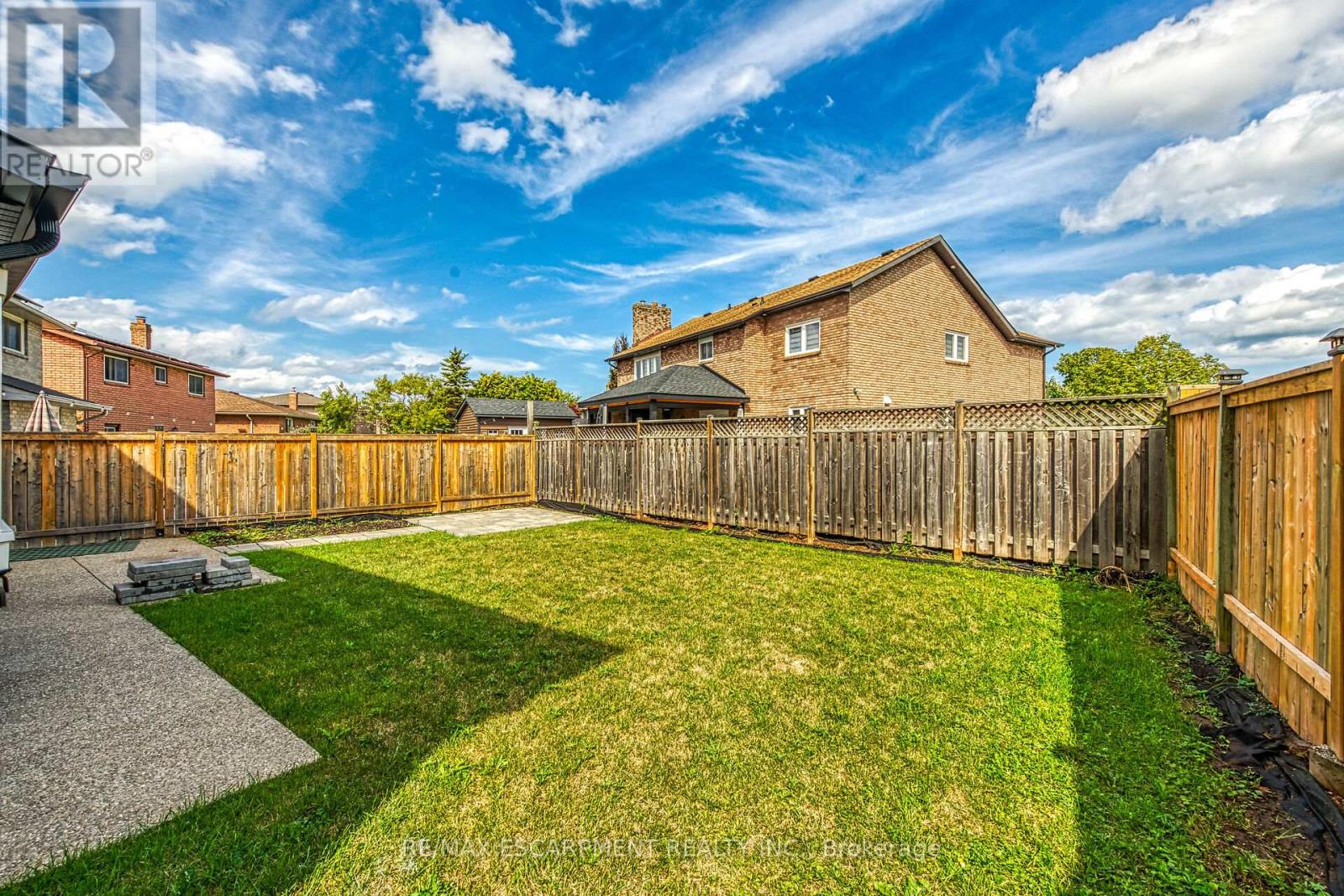 125 Valera Drive, Hamilton, Ontario  L8E 4S9 - Photo 50 - X12783320