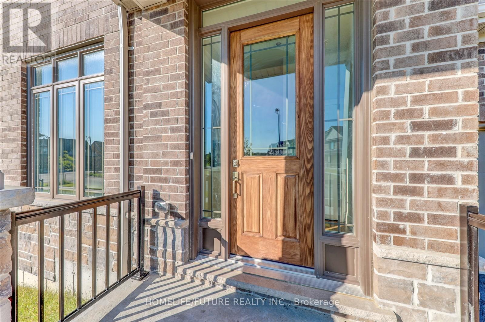 212 Mallory Terrace, Peterborough, Ontario  K9H 0C4 - Photo 4 - X12783460