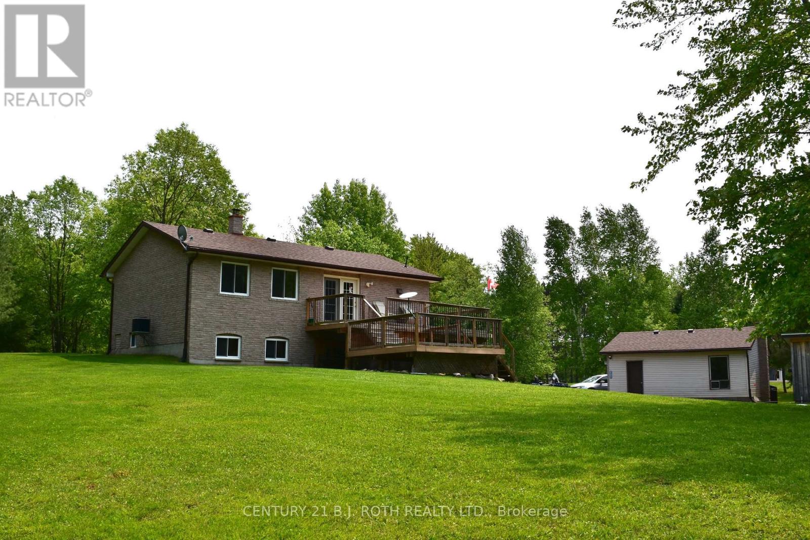 131 Graybow Drive, Parry Sound Remote Area (Restoule), Ontario  P0H 1W0 - Photo 2 - X12783468