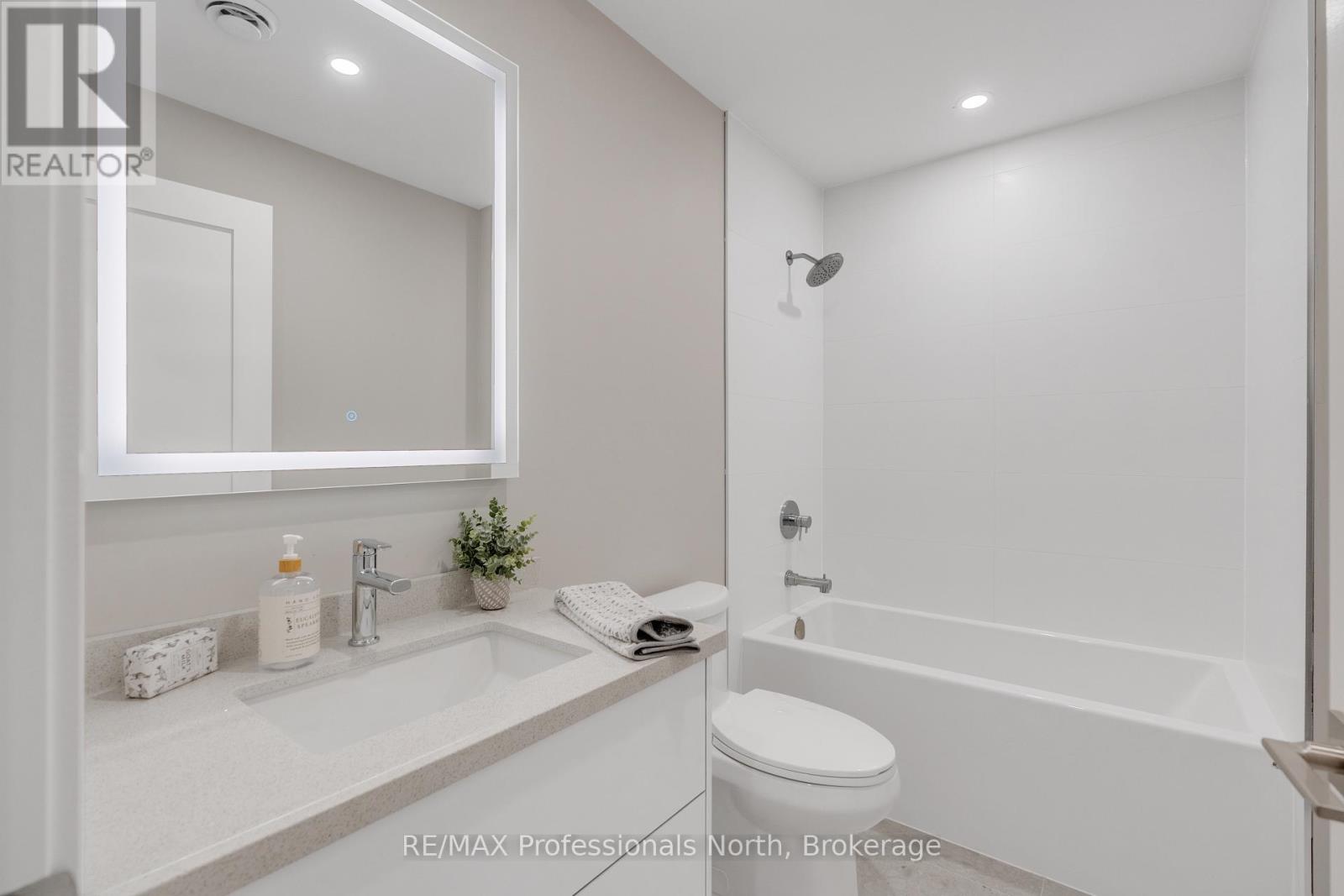 203 - 32 Brunel Road, Huntsville, Ontario  P1H 1P5 - Photo 24 - X12760670