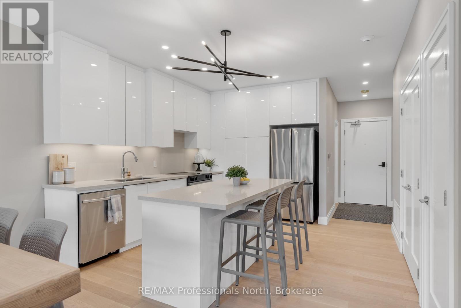 105 - 32 Brunel Road, Huntsville, Ontario  P1H 1P5 - Photo 36 - X12761728