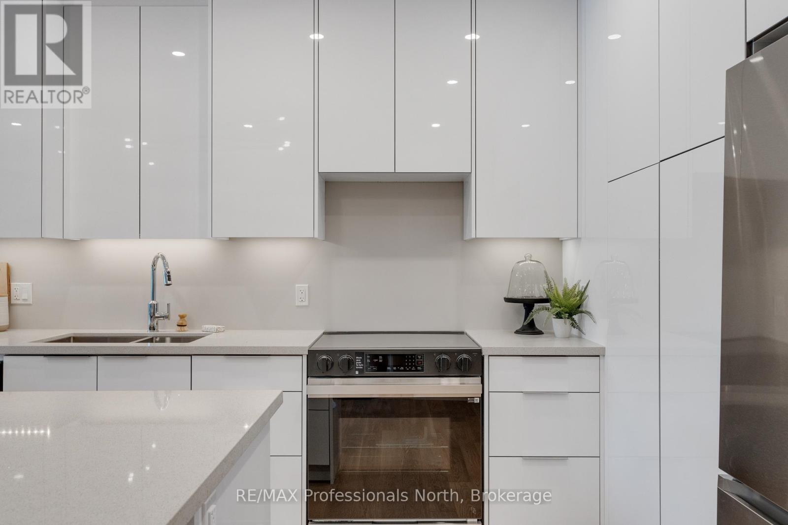 204 - 32 Brunel Road, Huntsville, Ontario  P1H 1P5 - Photo 24 - X12763122