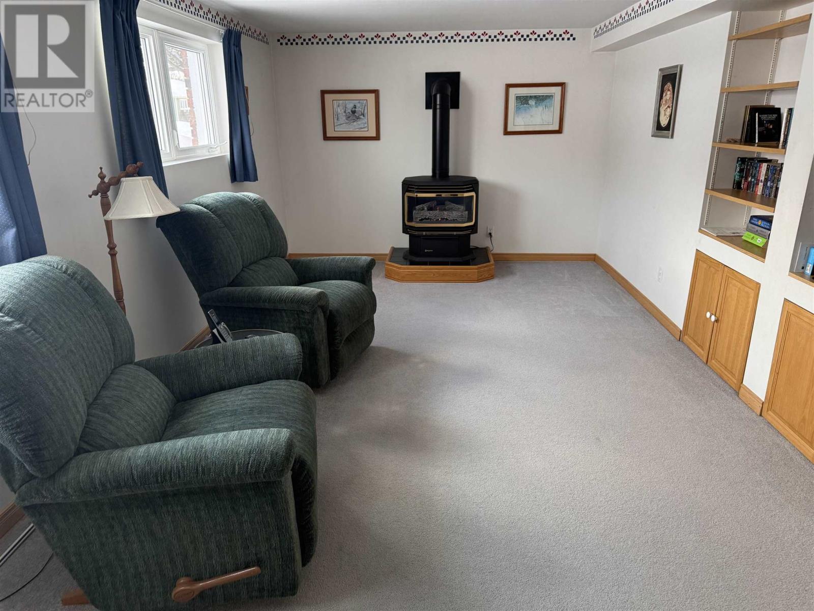 30 Axmith Ave, Elliot Lake, Ontario  P5A 1B7 - Photo 40 - SM260186