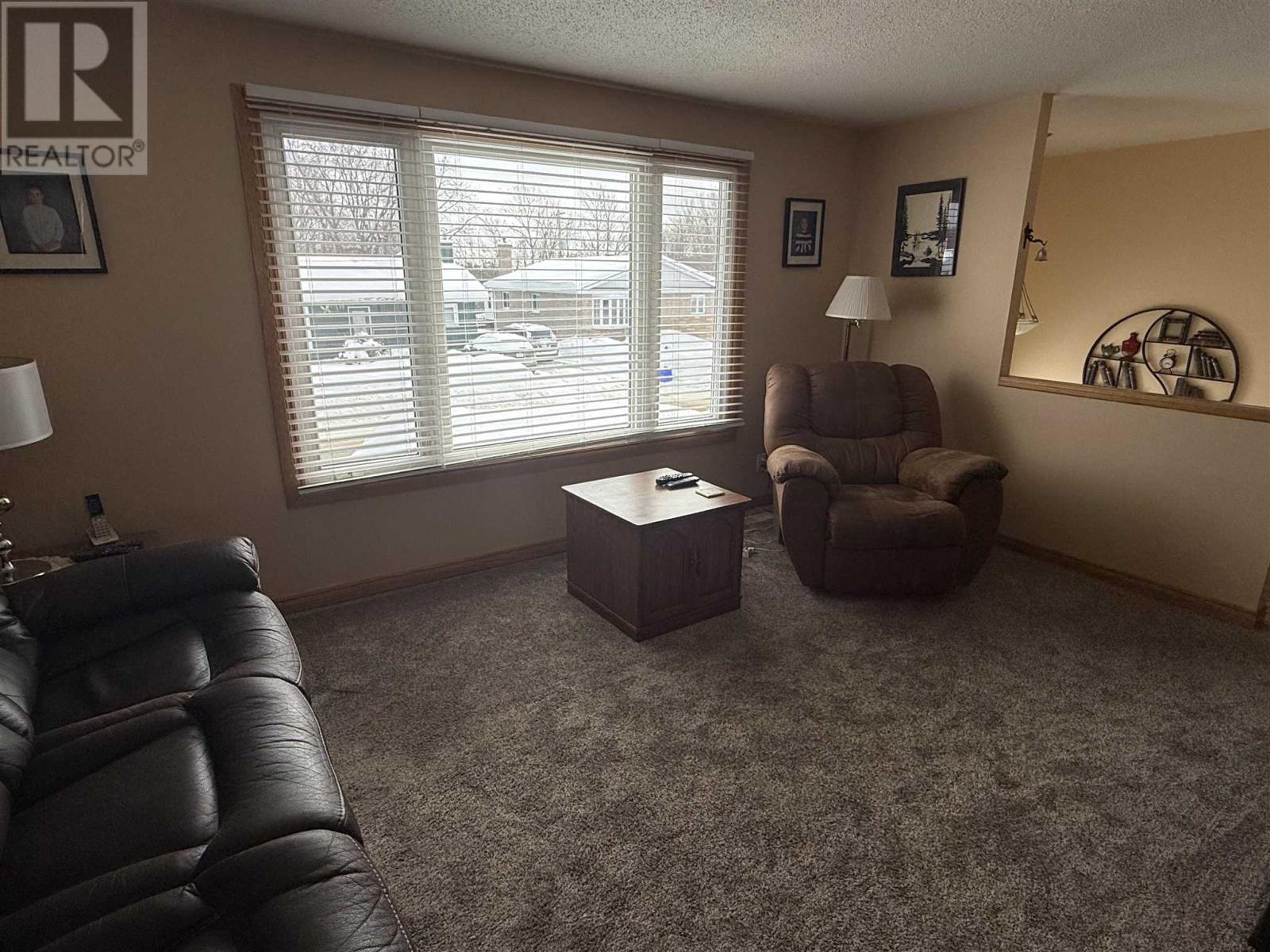 30 Axmith Ave, Elliot Lake, Ontario  P5A 1B7 - Photo 15 - SM260186