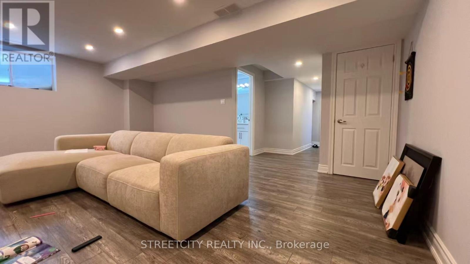 1614 Valhalla Street N, London North, Ontario  N6G 0V2 - Photo 24 - X12783606