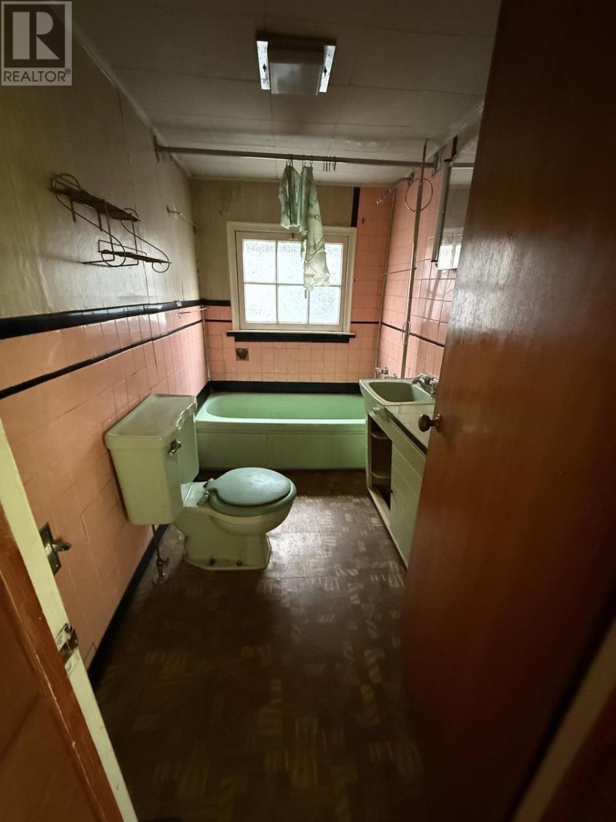 34 Knox Ave, Sault Ste. Marie, Ontario  P6B 3X9 - Photo 21 - SM260285