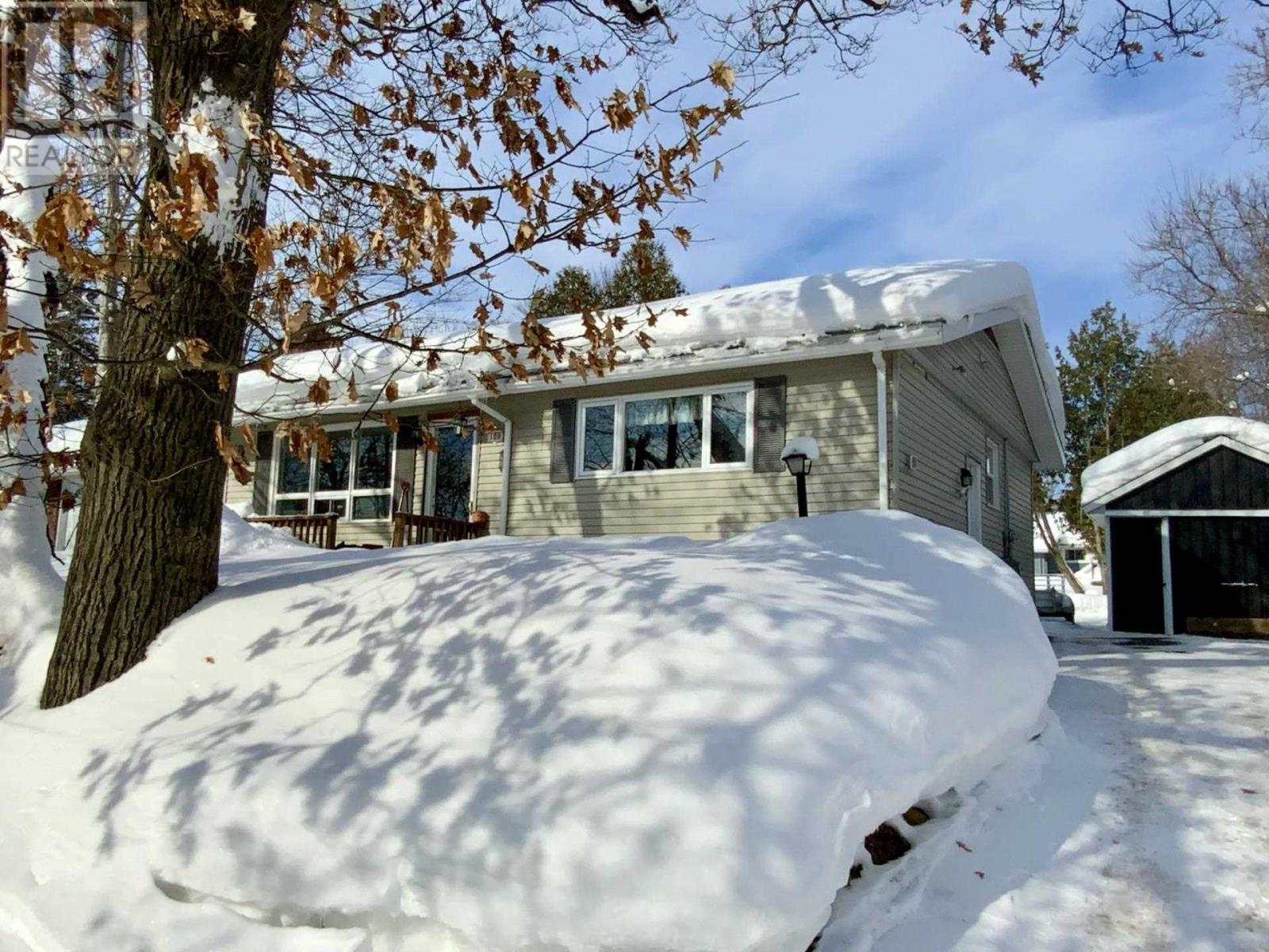 100 Tilley RD, sault ste. marie, Ontario