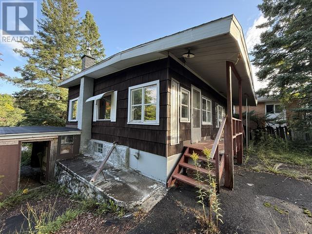 34 Knox Ave, Sault Ste. Marie, Ontario  P6B 3X9 - Photo 3 - SM260285