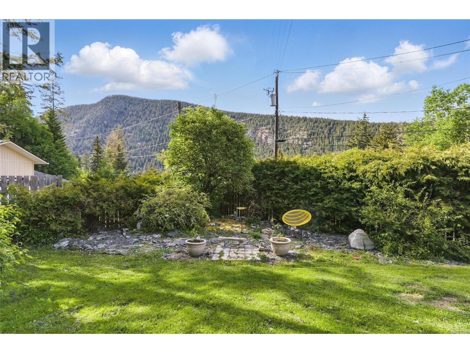 2250 Paul Lake Road, Kamloops, British Columbia  V2H 1N9 - Photo 12 - 10370928