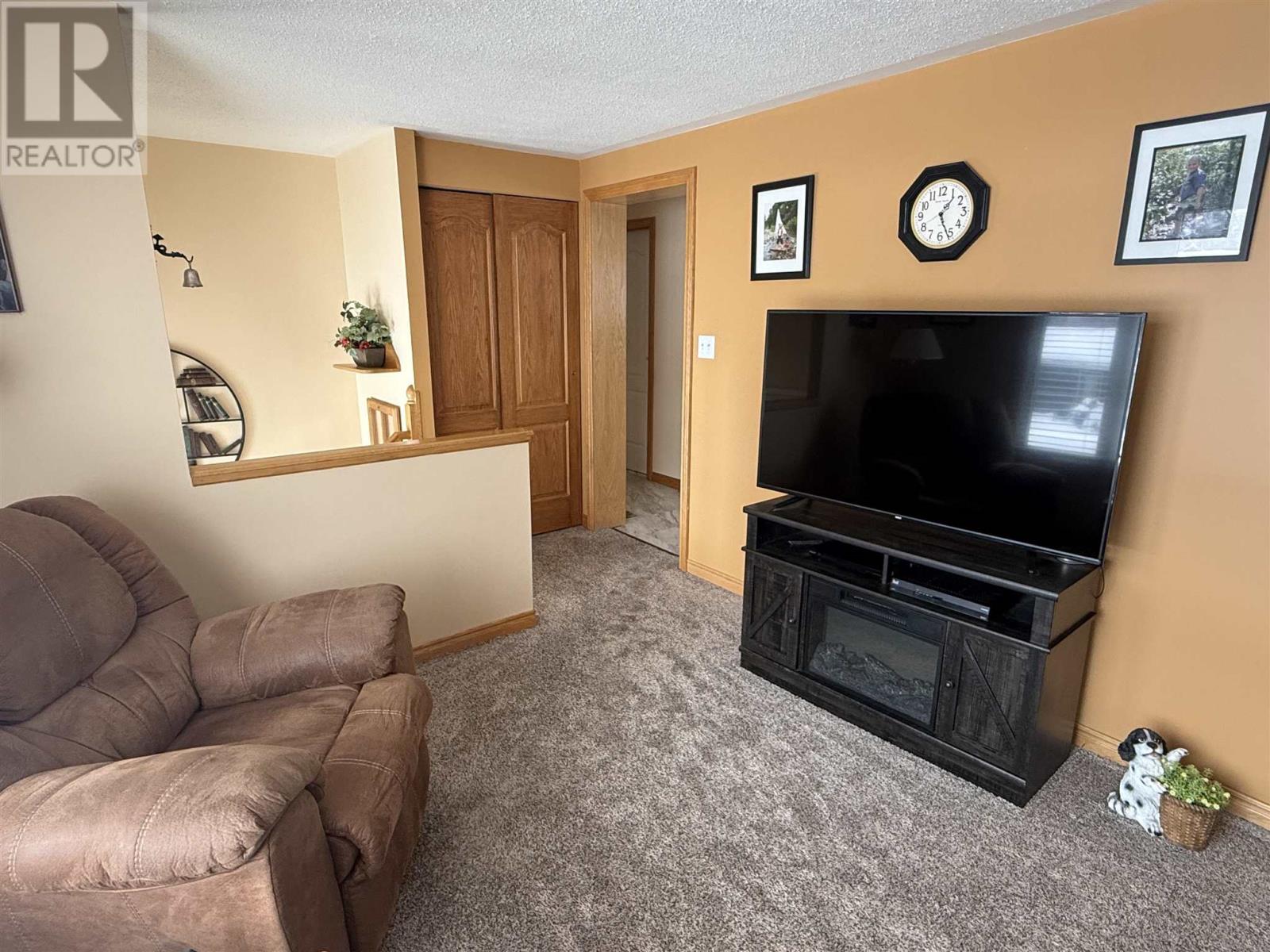 30 Axmith Ave, Elliot Lake, Ontario  P5A 1B7 - Photo 12 - SM260186