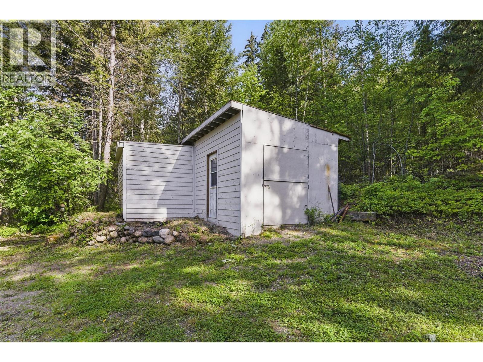 2250 Paul Lake Road, Kamloops, British Columbia  V2H 1N9 - Photo 39 - 10370928