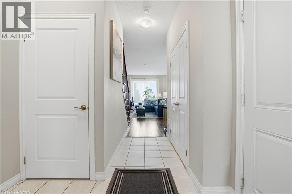 7 Lakelawn Road Unit# 6, Grimsby, Ontario  L3M 0E9 - Photo 4 - 40804602