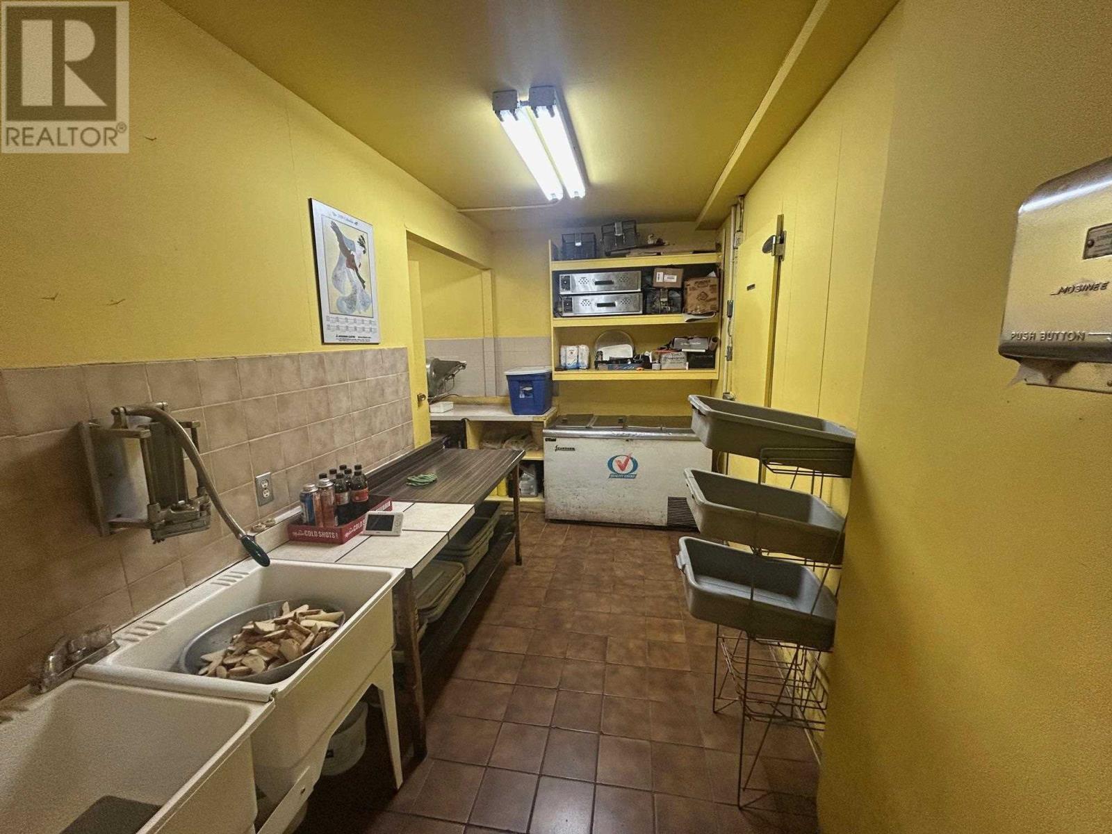 256 Mcnabb St, Sault Ste. Marie, Ontario  P6B 1Y6 - Photo 9 - SM260289