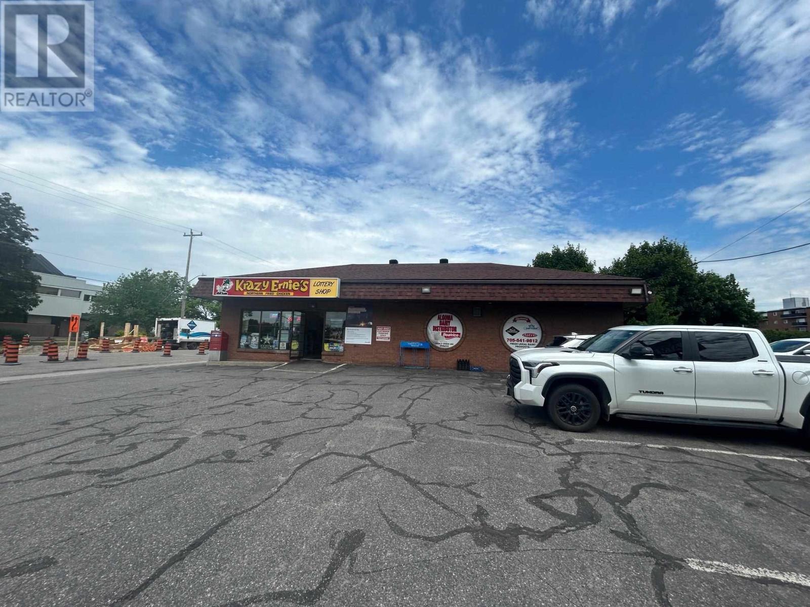 256 Mcnabb St, Sault Ste. Marie, Ontario  P6B 1Y6 - Photo 2 - SM260289