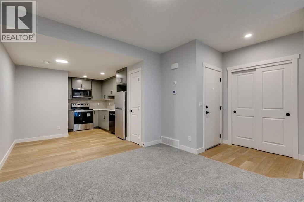 31 Creekstone Green Sw, Calgary, Alberta  T2X 6H6 - Photo 38 - A2284189