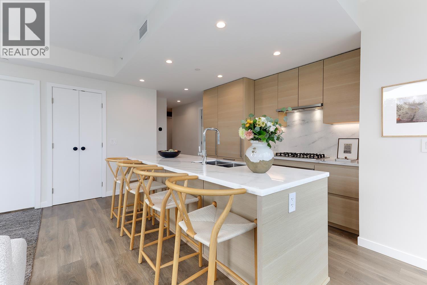 804 305 MORRISSEY ROAD, Port Moody, British Columbia