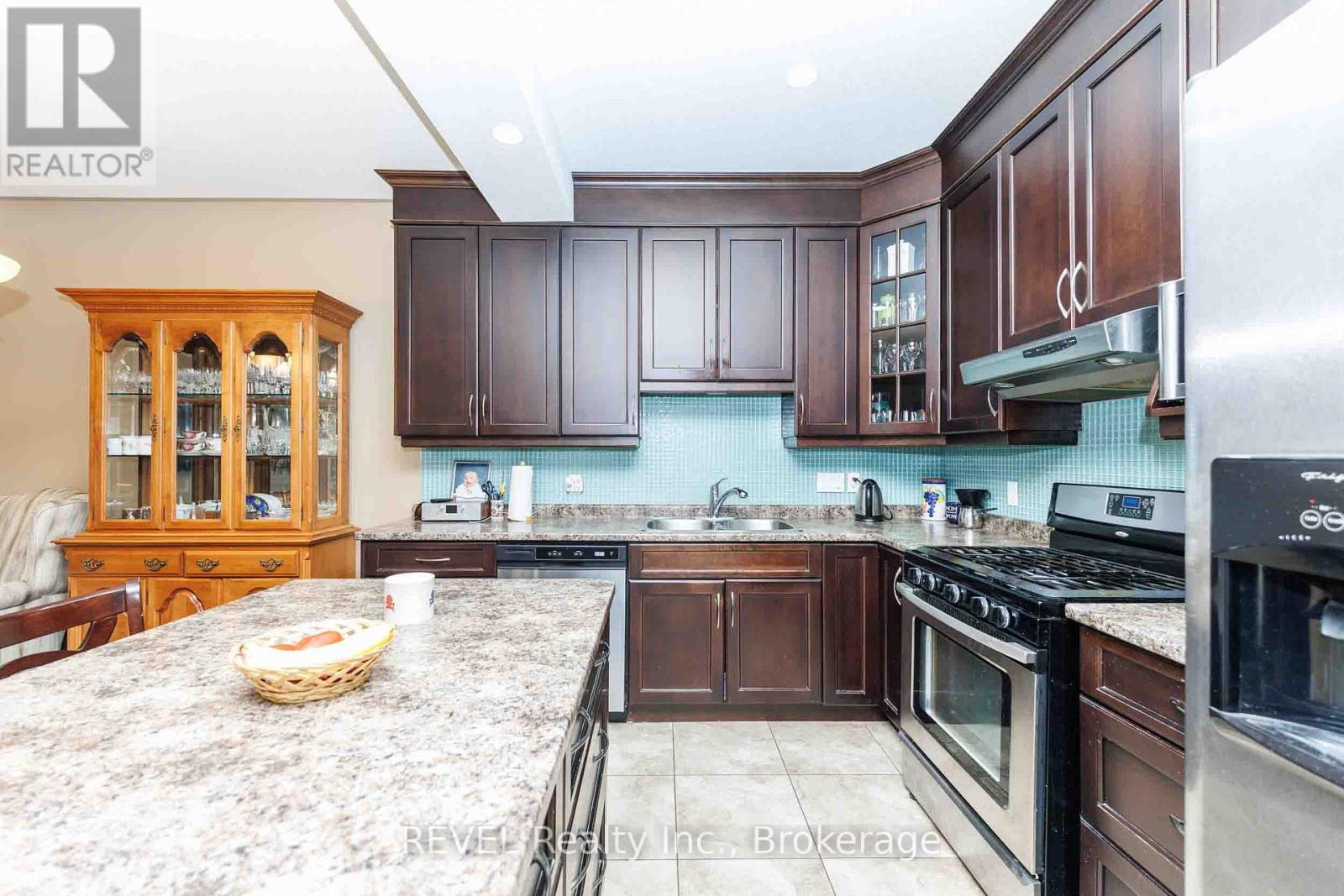 56 Tanner Drive, Pelham, Ontario  L0S 1E0 - Photo 13 - X12783586