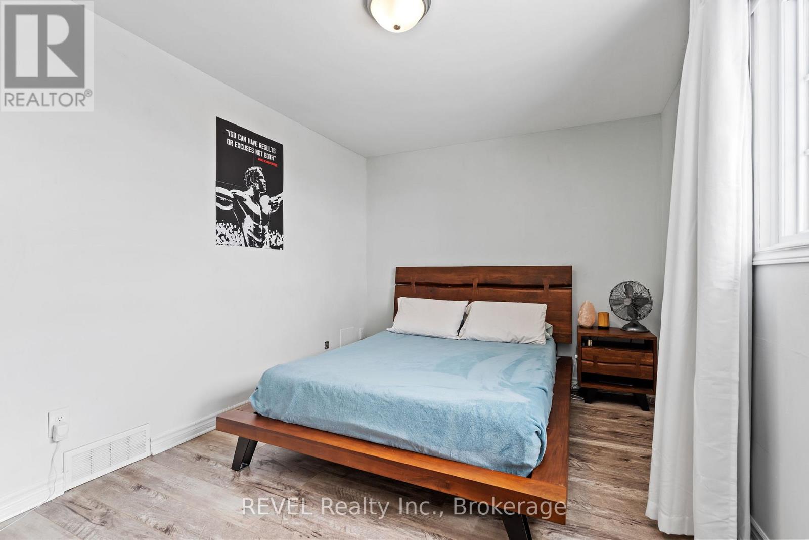 3 - 5852 Frontenac Street, Niagara Falls, Ontario  L2G 3A9 - Photo 11 - X12783656