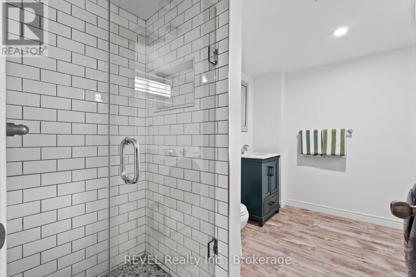 3 - 5852 Frontenac Street, Niagara Falls, Ontario  L2G 3A9 - Photo 19 - X12783656