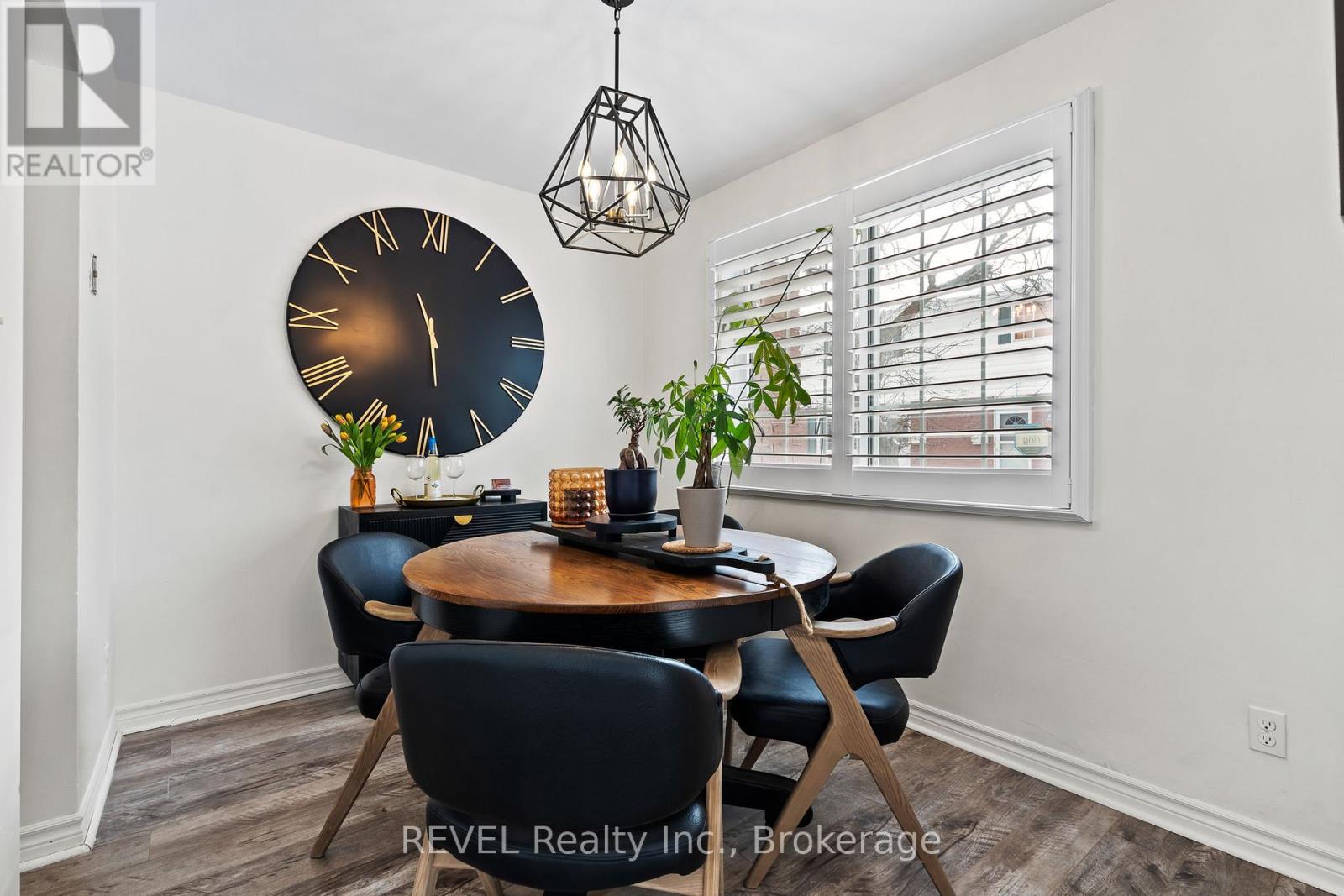 3 - 5852 Frontenac Street, Niagara Falls, Ontario  L2G 3A9 - Photo 6 - X12783656