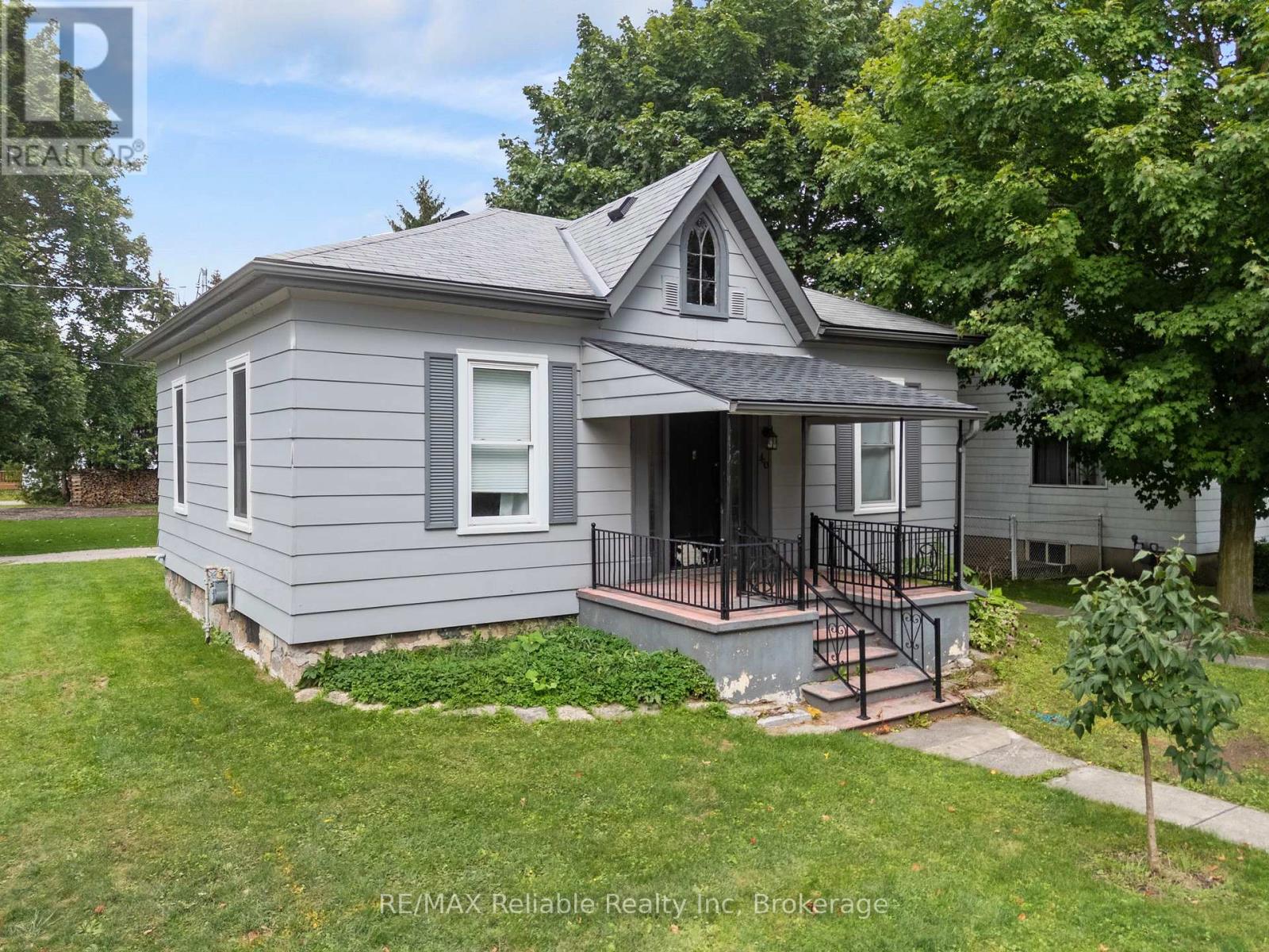 46 James Street, Huron East, Ontario  N0K 1W0 - Photo 39 - X12783630