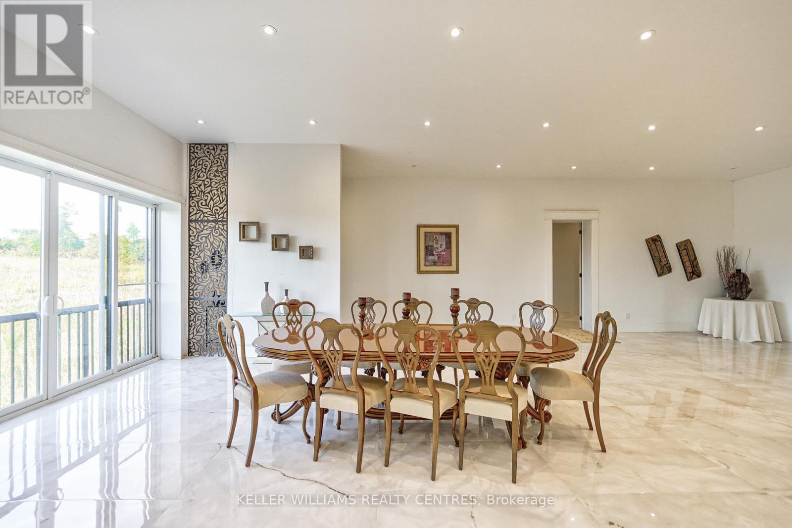 6196 Ravenshoe Road, Georgina, Ontario  L9P 1R2 - Photo 17 - N12733790