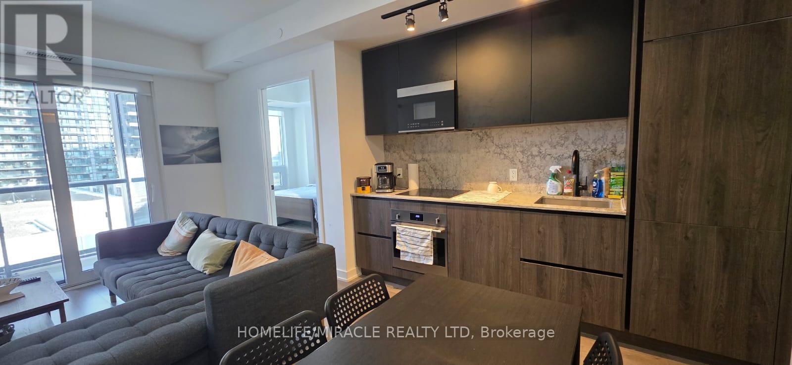 1306 - 108 Peter Street, Toronto, Ontario  M5V 0W2 - Photo 4 - C12766776