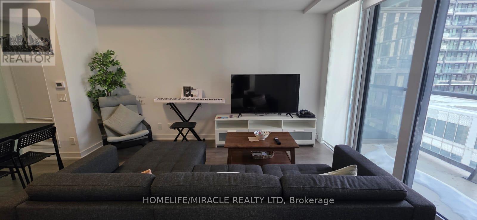 1306 - 108 Peter Street, Toronto, Ontario  M5V 0W2 - Photo 3 - C12766776