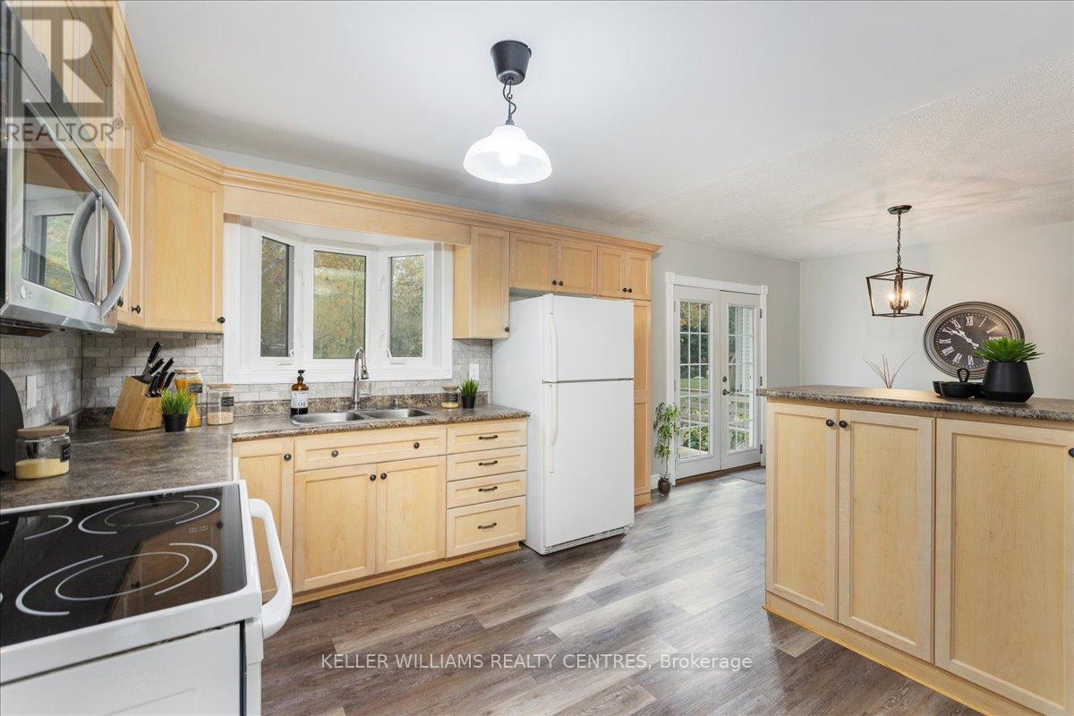 33 Mourning Dove Road, Georgina, Ontario  L0E 1R0 - Photo 16 - N12478192