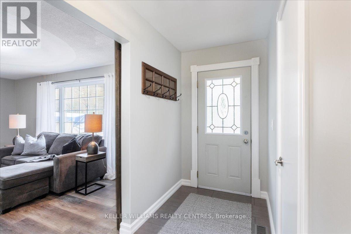 33 Mourning Dove Road, Georgina, Ontario  L0E 1R0 - Photo 8 - N12478192