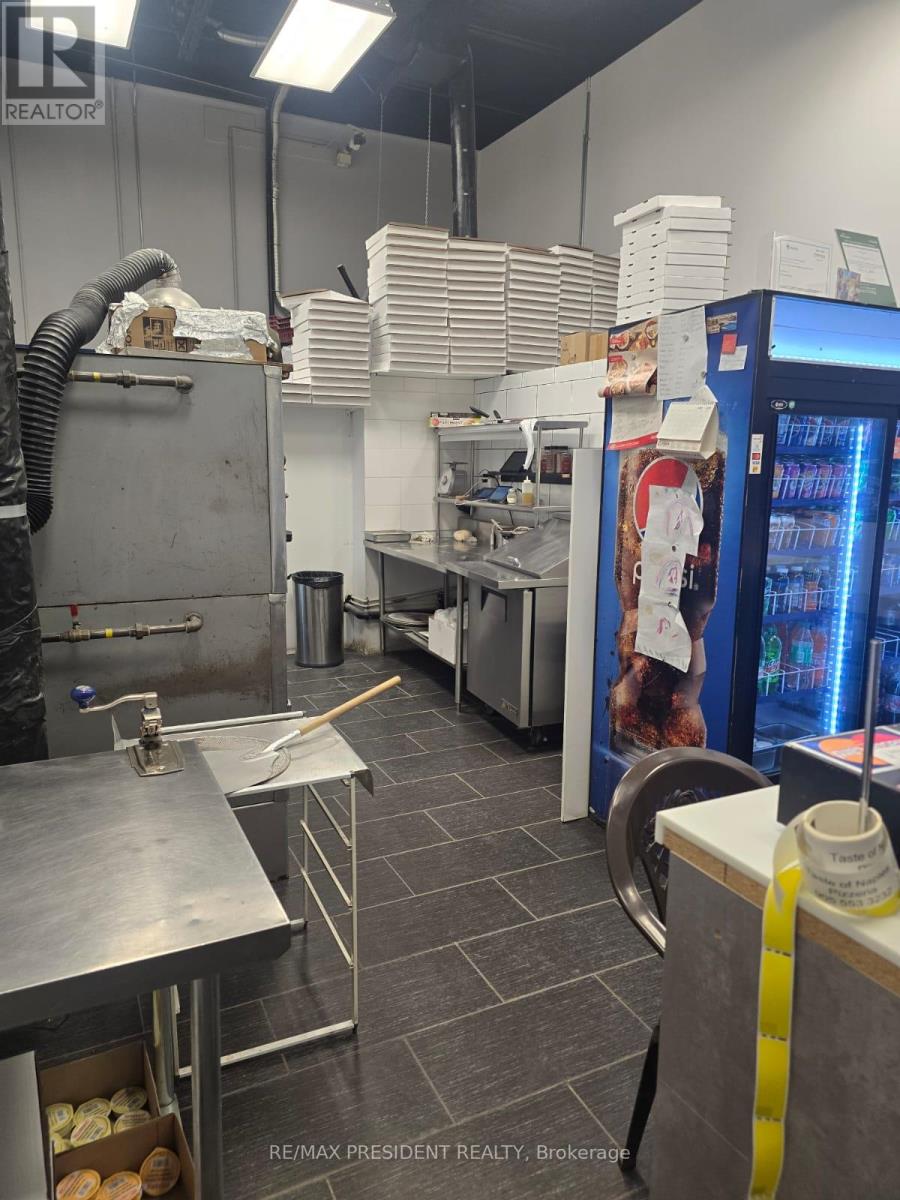 60 - 3560 Rutherford Road, Vaughan, Ontario  L4H 3T8 - Photo 2 - N12783146