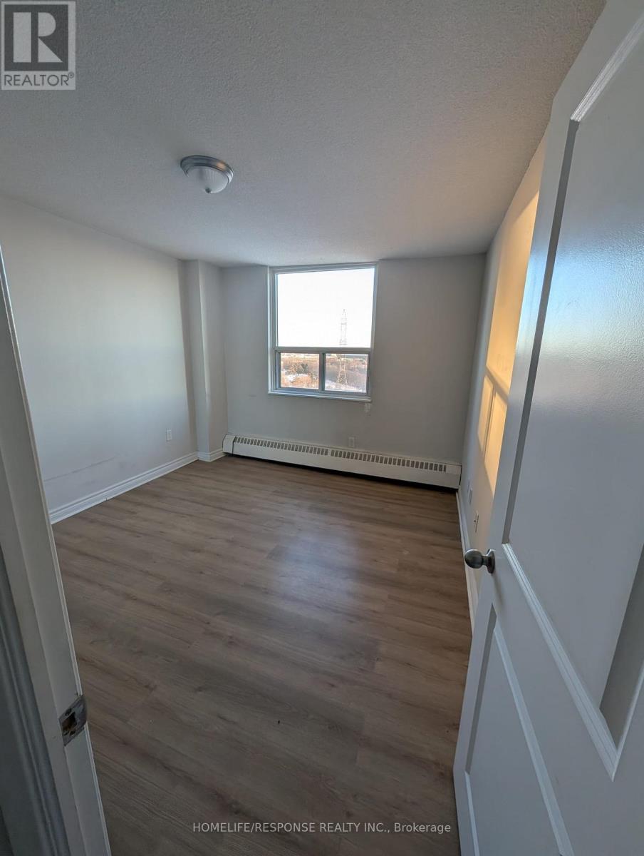 1003 - 3390 Weston Road, Toronto (Humbermede), Ontario  M9M 2X3 - Photo 8 - W12740370