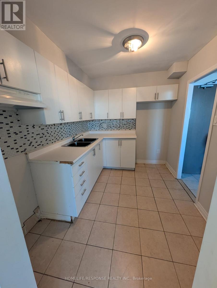 1003 - 3390 Weston Road, Toronto (Humbermede), Ontario  M9M 2X3 - Photo 21 - W12740370