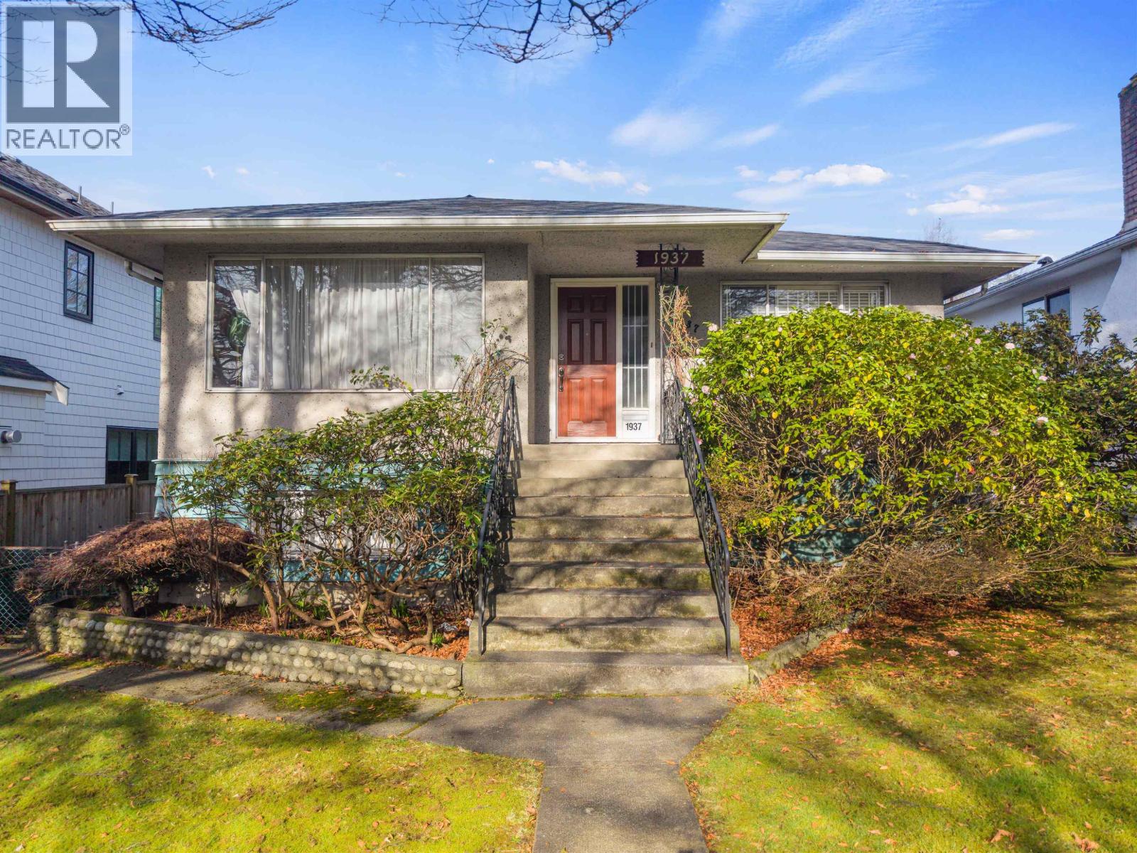 1937 E 2nd Avenue, Vancouver, British Columbia  V5N 1E5 - Photo 2 - R3089343