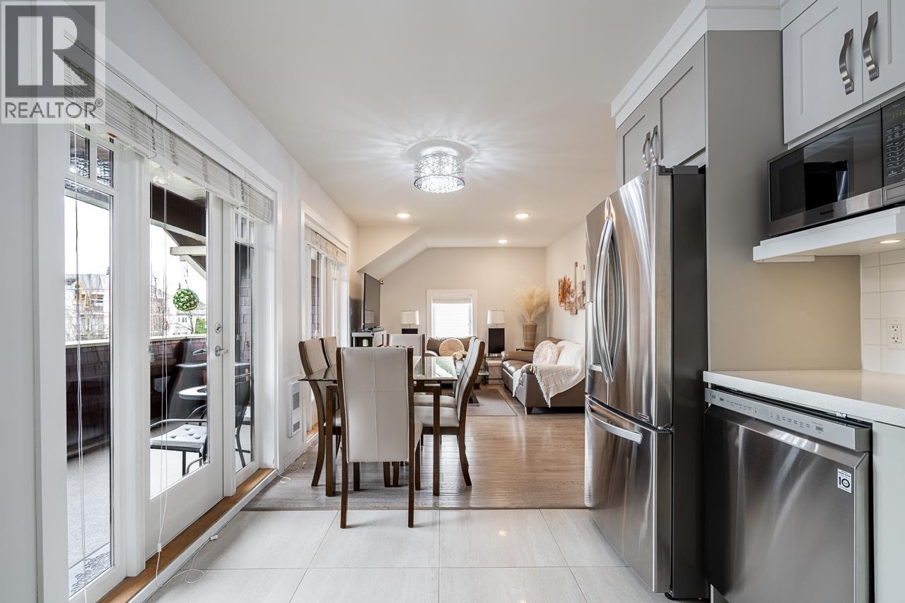 406 Eighth Street, New Westminster, British Columbia  V3M 0K1 - Photo 13 - R3089096