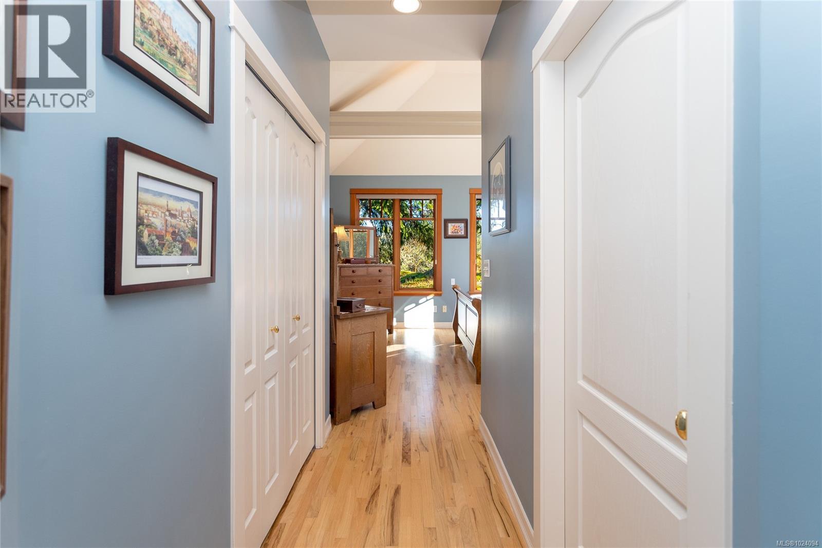 240 Viaduct Ave W, Saanich, British Columbia  V9E 2B6 - Photo 25 - 1024094