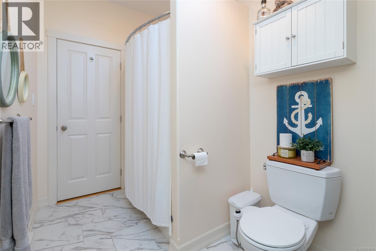 240 Viaduct Ave W, Saanich, British Columbia  V9E 2B6 - Photo 64 - 1024094