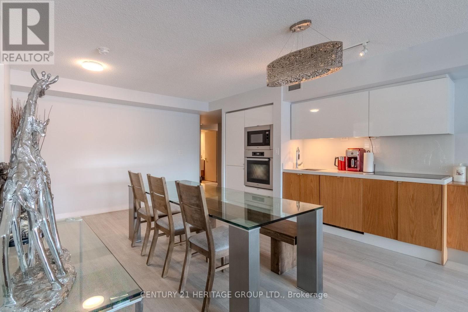 303 - 151 DAN LECKIE WAY, Toronto, Ontario